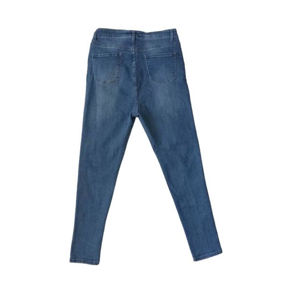 Fashion Nova Women's 1X Blue Medium Denim Wash Distressed Plus Size Skinny Jeans - Picture 2 of 12